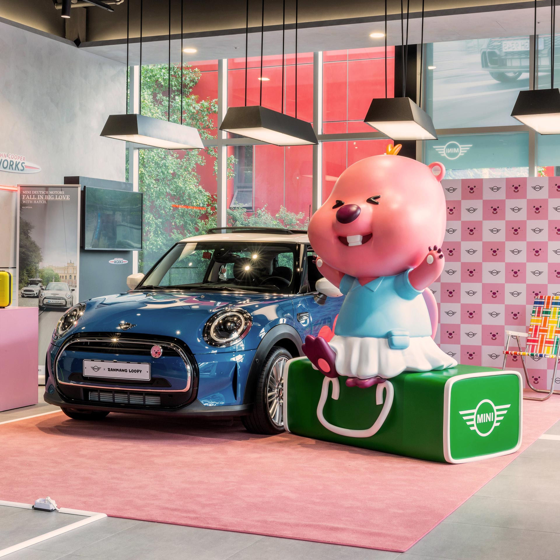 MINI all-electric Countryman – mosaic - exterior